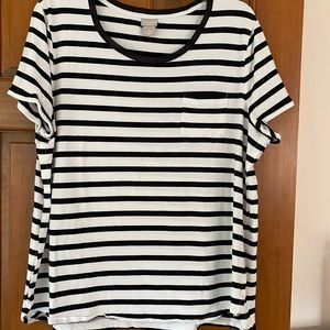 Chico’s Zenergy Mesh Trim Tee